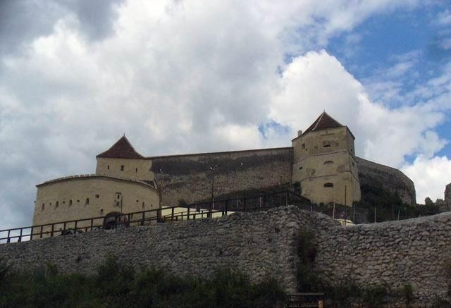 Bucharest: 12-Hour Tour of Brasov and Dracula's Castle - Review Summary