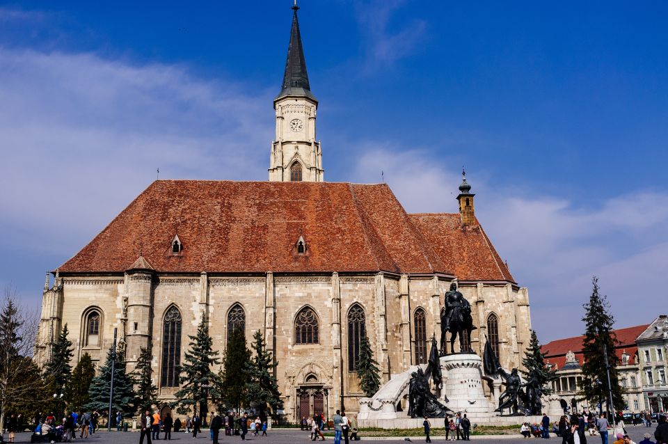 Cluj-Napoca: 2.5-Hour Guided Walking Tour - Tour Duration and Features