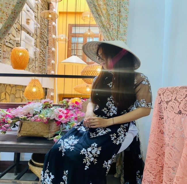 Da Nang: Experience Traditional Ao Dai Rental