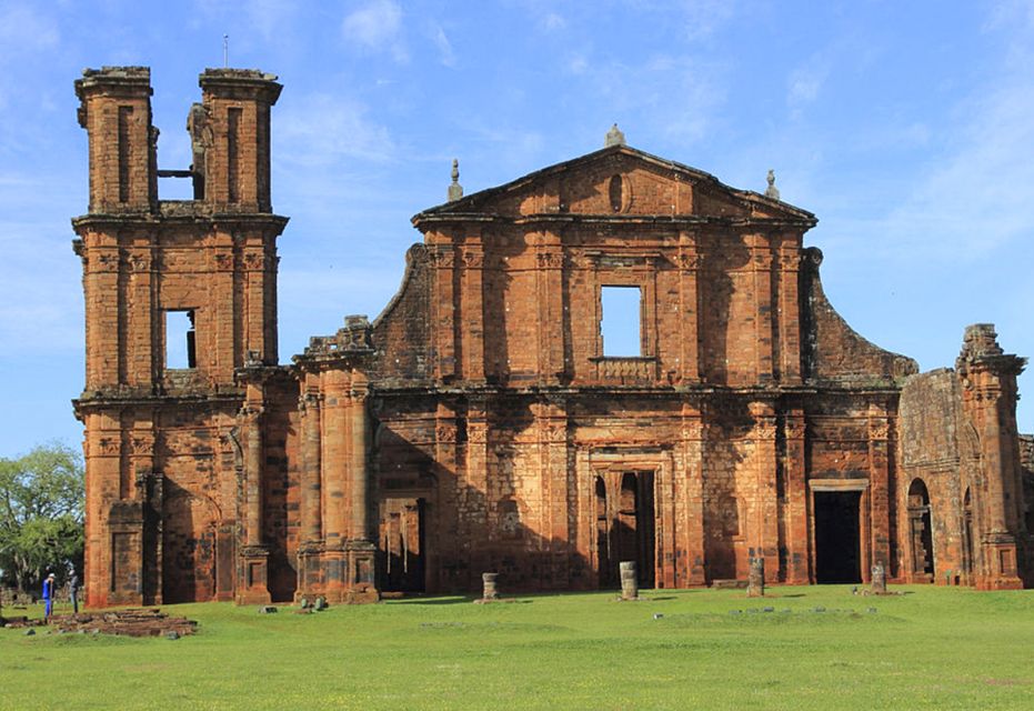 Foz Do Iguaçu: Wanda Mines and San Ignacio Ruins Day Trip - San Ignacio Ruins Visit