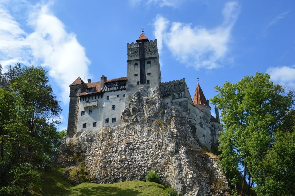 From Bucharest: Dracula Castle, Peles Castle and Brasov - Castle Exploration