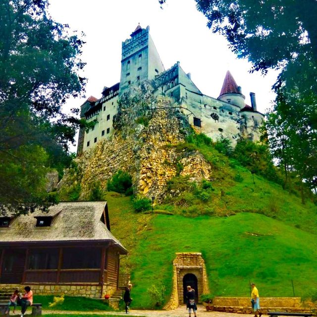 From Bucharest: Private Day Trip to Peles and Dracula Castle - Tour Description