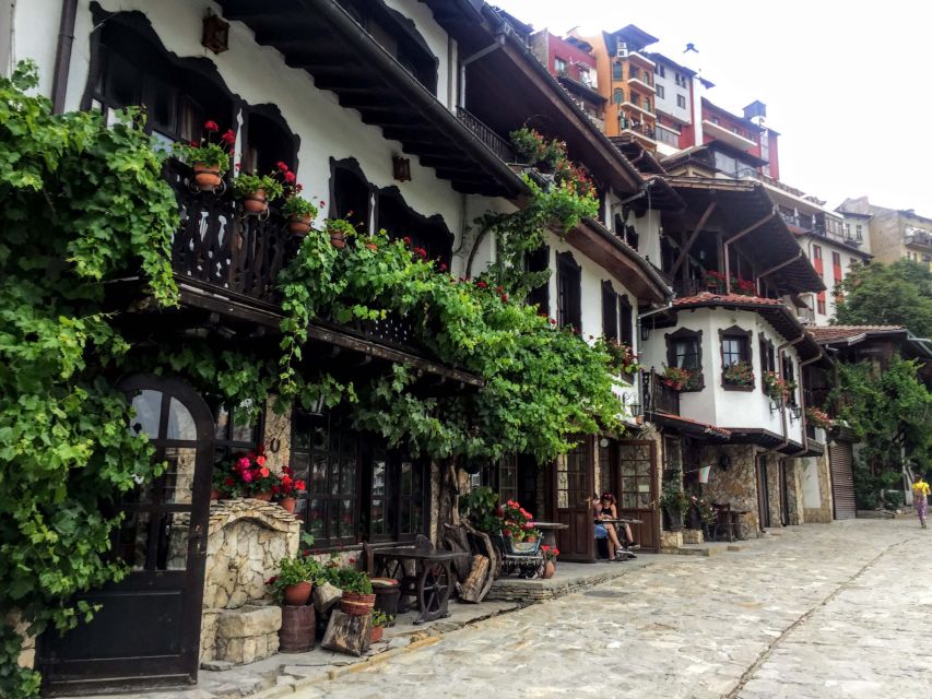 From Bucharest: Private Guided Tour to Veliko Tarnovo - Tour Highlights