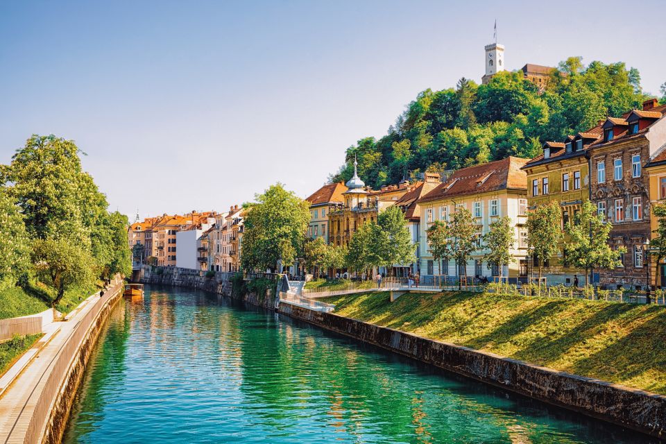 Ljubljana:Highlights Self-Guided Scavenger Hunt & Tour - Unique Self-Guided Scavenger Hunt Experience