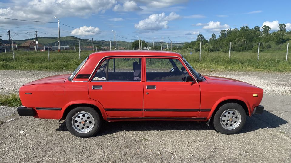 Medias: Private Tour in Vintage Car With Fortified Churches - Full Description