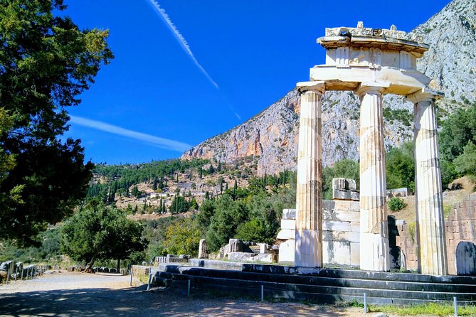 Private 2-Days to Top Unesco Sites of Delphi & Meteora - Great Lunch Included - Inclusions and Exclusions
