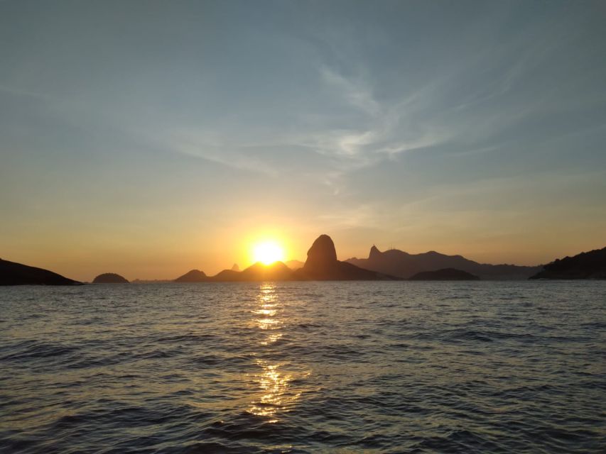 Rio De Janeiro: Speedboat Sunset Tour With Beer - Good To Know