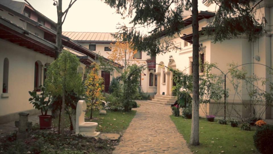 The Secret Bucharest - Half Day Walking Tour - Good To Know