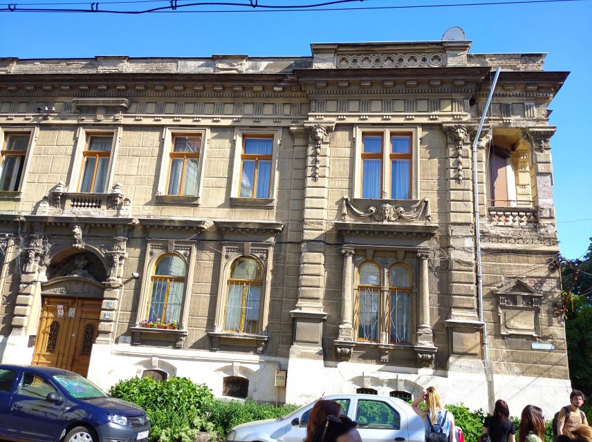 Timisoara: Dream Tour in Elisabetin Neighborhood