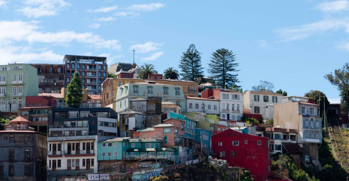 Valparaiso: Street Art Tour Lunch in a Small Group - Historical Background