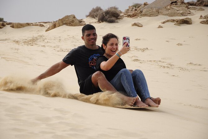 Sandboarding Adrenaline on the Dunes - Safety Tips for an Adrenaline-Filled Experience