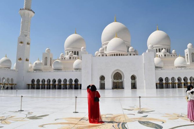Best of Abu Dhabi City Tour Grand Mosque & Louver Museum & Heritage Village - Masdar City