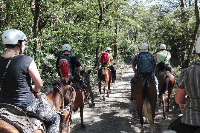 Adventure Between Two Rivers – Horseback Riding and Tubing