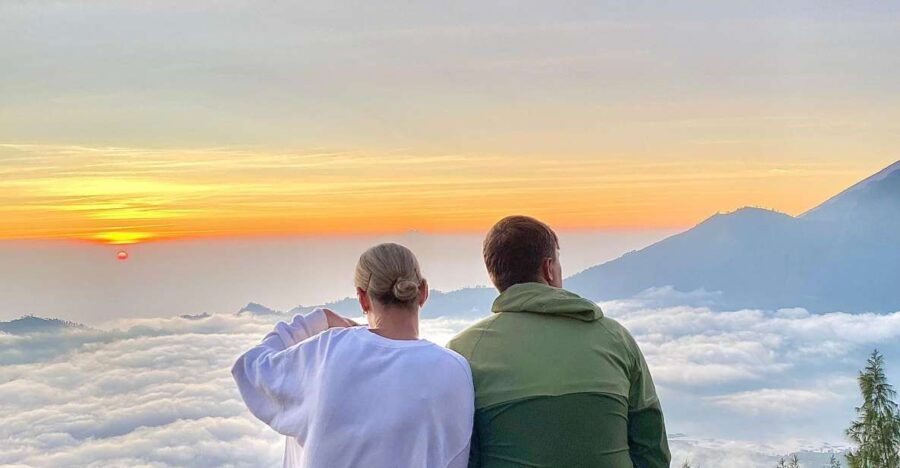 All Inclusive Mt Batur Sunrise, Breakfast & Hot Spring - Tour Guides Information