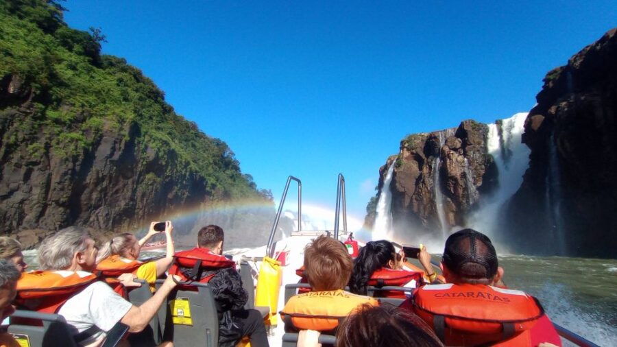 Argentina: Full-Day Iguazu Falls and Great Adventure Tour