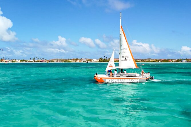 Aruba Afternoon Sailing and Snorkeling Trip With Lunch - Food and Beverage Offerings