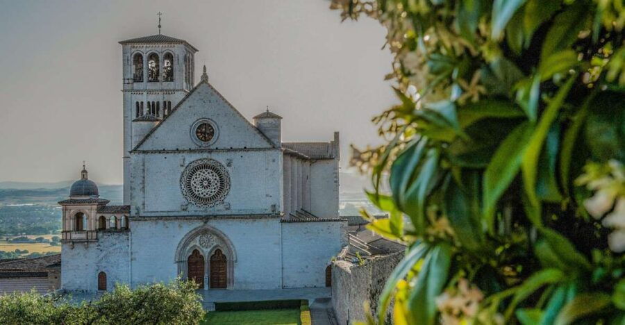 Assisi by Driver and Guide. Panoramic and Historical Tour - Good To Know