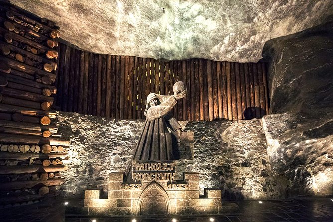 Auschwitz-Birkenau and Salt Mine Full Day Tour - Pickup Details