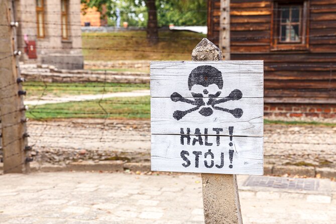 Auschwitz-Birkenau Guided Tour From Krakow Including Lunch - Tour Itinerary