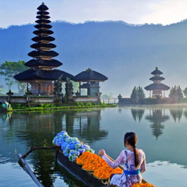 Bali : Full Day Ulundanu – Tanah Lot Tour