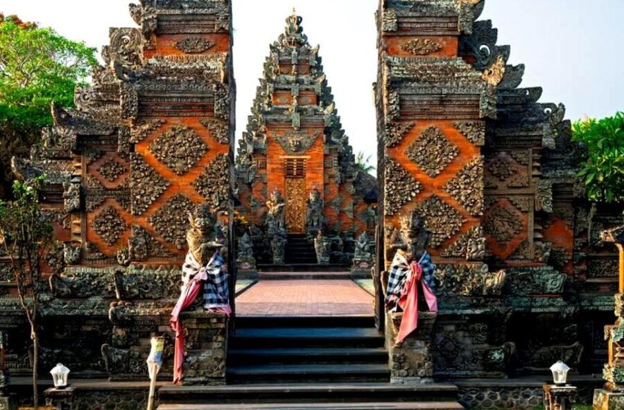 Bali Gateway to Ubud: Seamless Airport Transfers