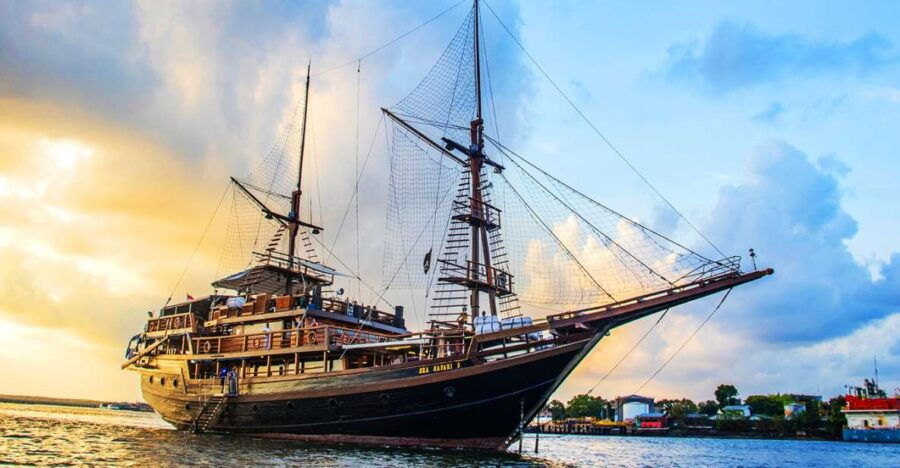 Bali: Pirate Dinner Cruise With Shows, Games, and Music - Experience Highlights