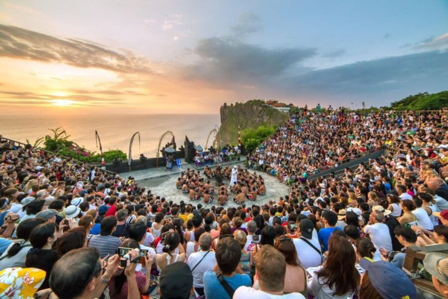 Bali: Tanah Lot,Uluwatu & Kecak Fire Dance With Sunset
