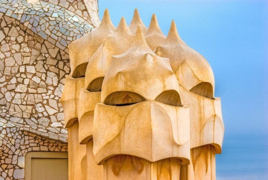 Barcelona: Gaudí's Masterpieces Self-Guided Audio Tour - Good To Know