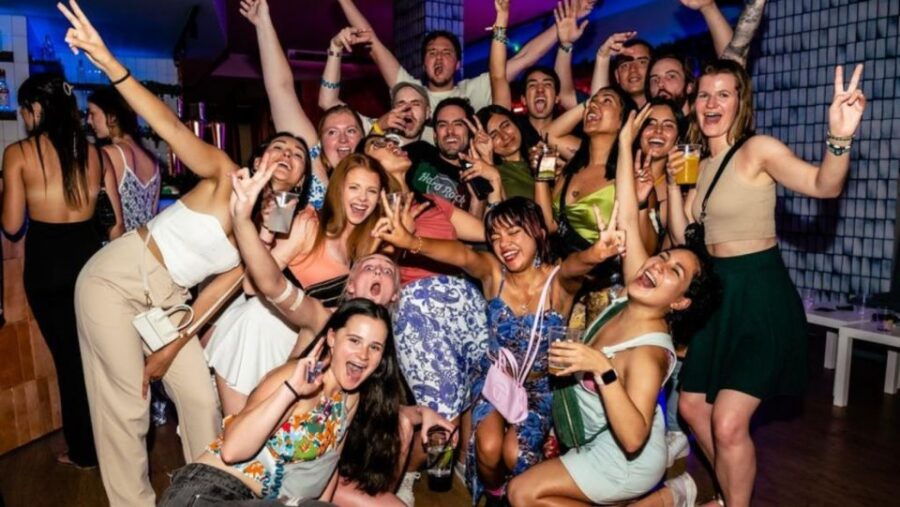 Barcelona Pub Crawl by King – Free Shot With VIP Entry