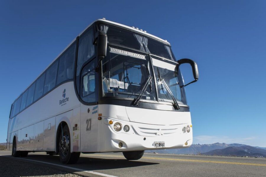 Bariloche: 1-Way or Round-Trip BRC Airport Transfer - Door-to-Door Service Details