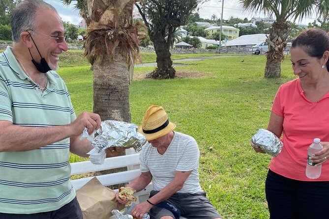 Bermudas Island Discovery Tour With the Famous Fish Sandwich Experience - Tour Overview