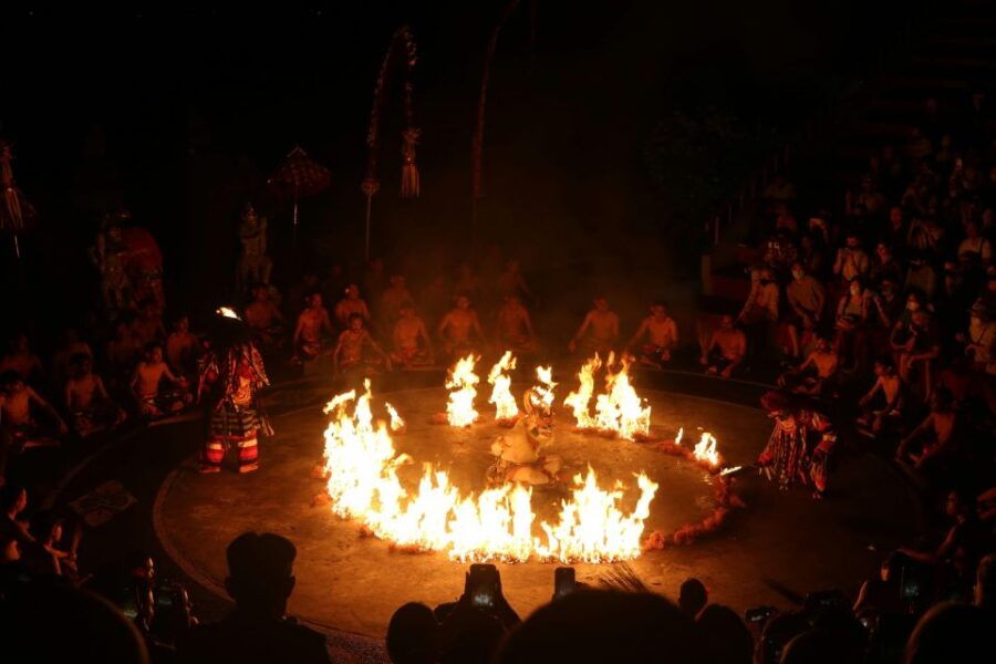Best of Uluwatu Sunset, Kecak Dance With Dinner in Jimbaran - Good To Know