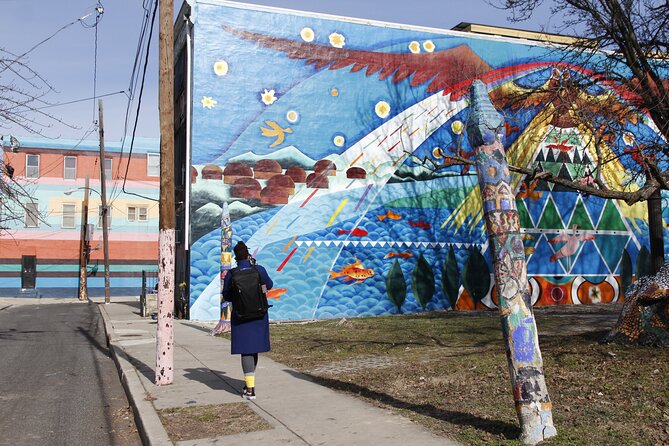 Black Be Beautiful Mural Small Group Walking Tour in Philadelphia