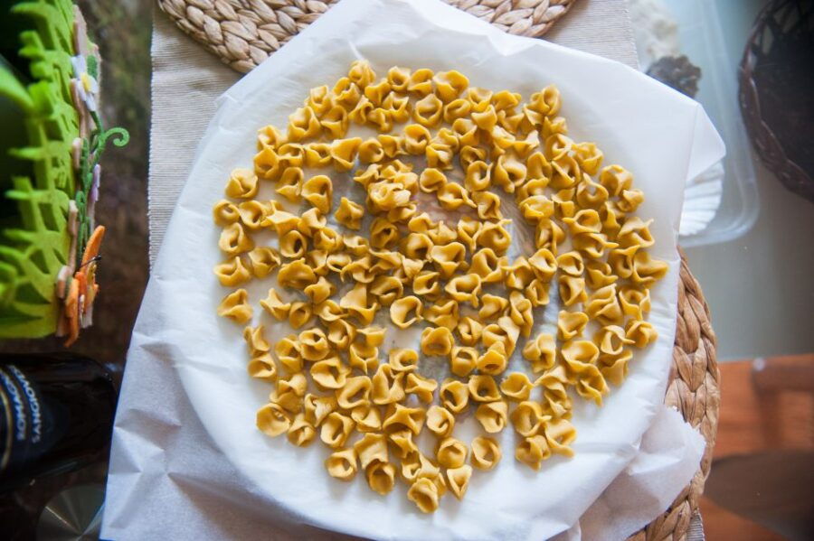 Bologna: Market and Cooking Class - Connecting With Italian Families