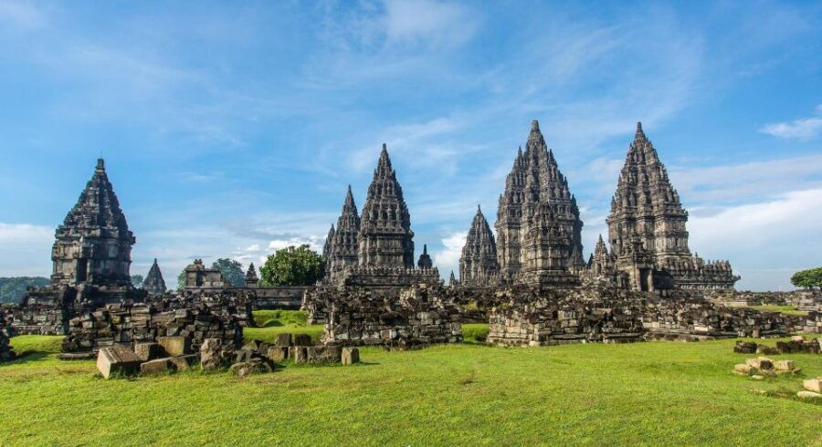 Borobudur Sunrise and Prambanan Tour From Yogyakarta
