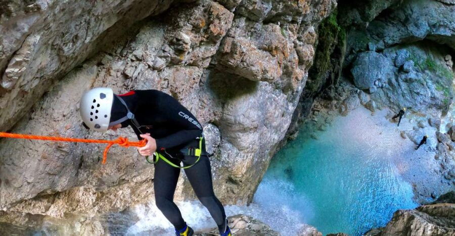 Bovec: Beginner's Canyoning Guided Experience in Fratarica - Activity Details