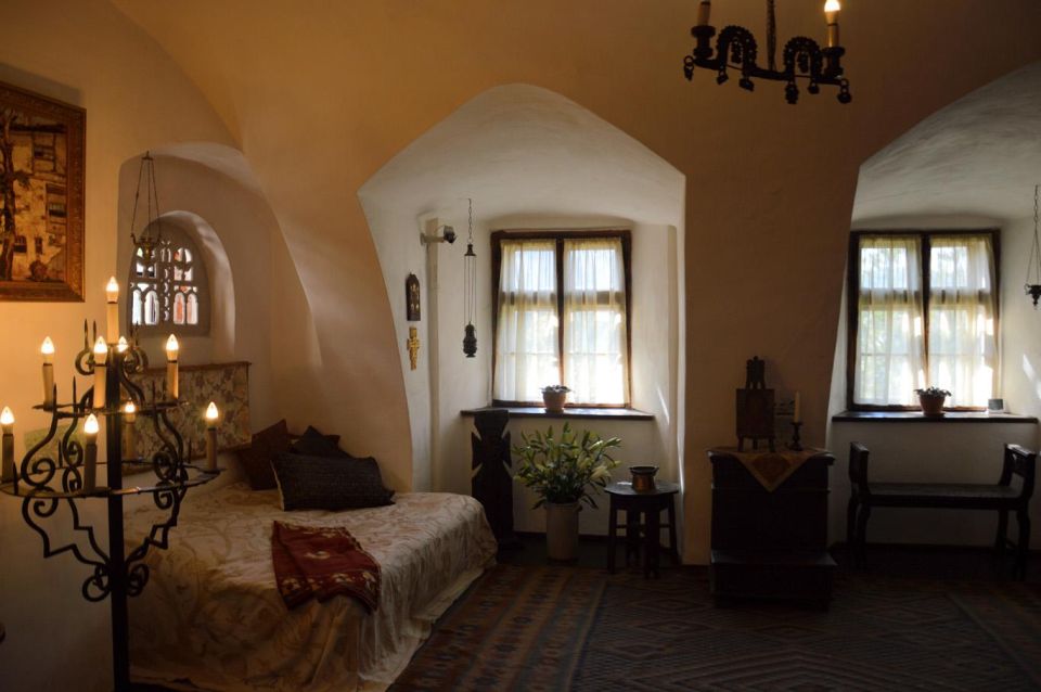 Brasov: Dracula's Castle, Peles Castle, Cantacuzino Castle - Tour Highlights