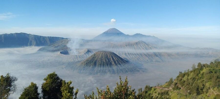 Bromo Ijen Tour From Surabaya 3 Days 2 Night - Inclusions and Services Provided