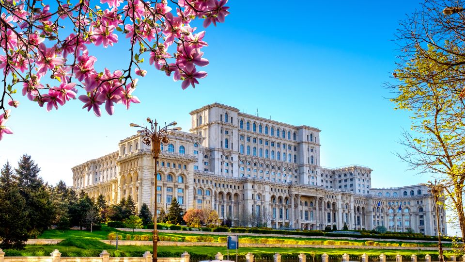 Bucharest: 4-Hour Walking Food Tour in the Old Town