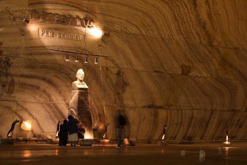 Bucharest: Slanic Salt Mines and Wine Tasting Tour - Tour Inclusions