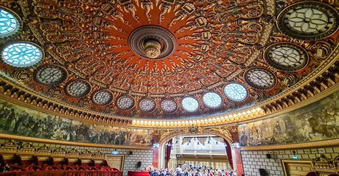 Bucharest: Small Group Walking and Public Transport Tour
