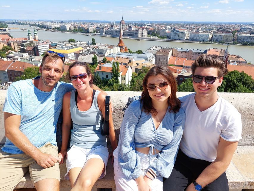Buda Castle: Kingdom of Many Nations 3-Hour Walking Tour