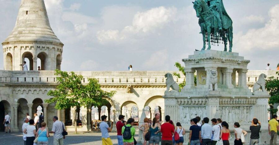 Budapest: Buda Castle District Walking Tour - Good To Know