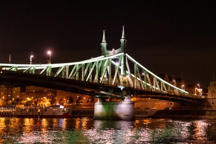 Budapest: Candlelit Dinner River Cruise With Live Music - Good To Know