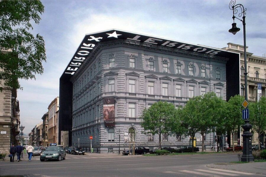 Budapest: Communist History Tour With House of Terror Option
