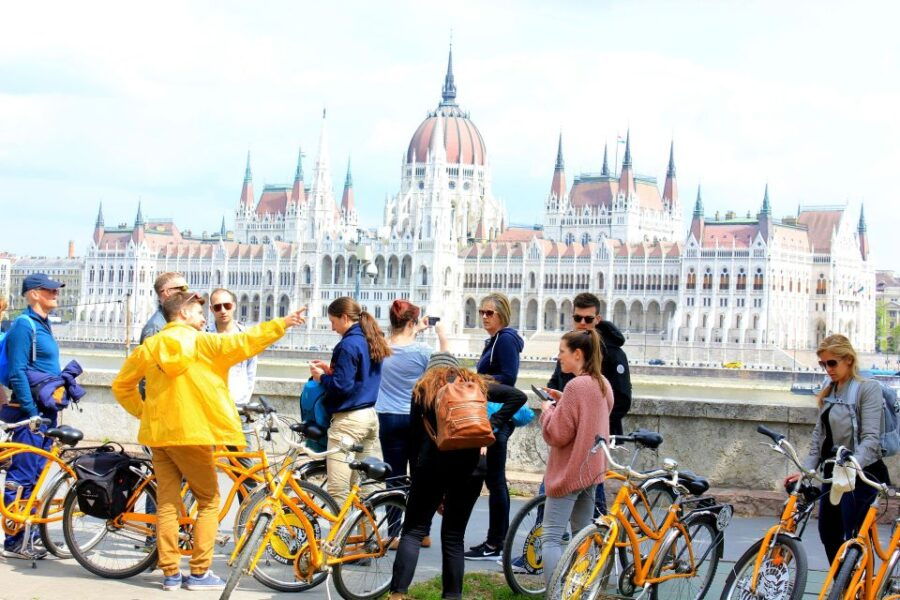 Budapest: Danube River Views Bike Ride
