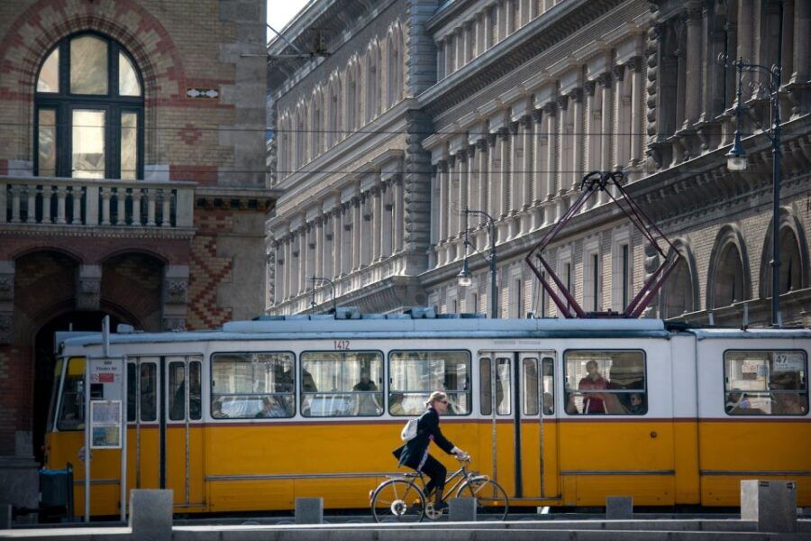 Budapest: Downtown Budapest Smartphone Audio Guide - Activity Details
