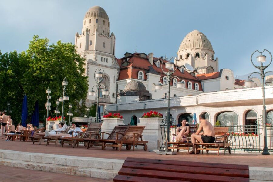 Budapest: Full-Day Gellért Spa Ticket - Good To Know