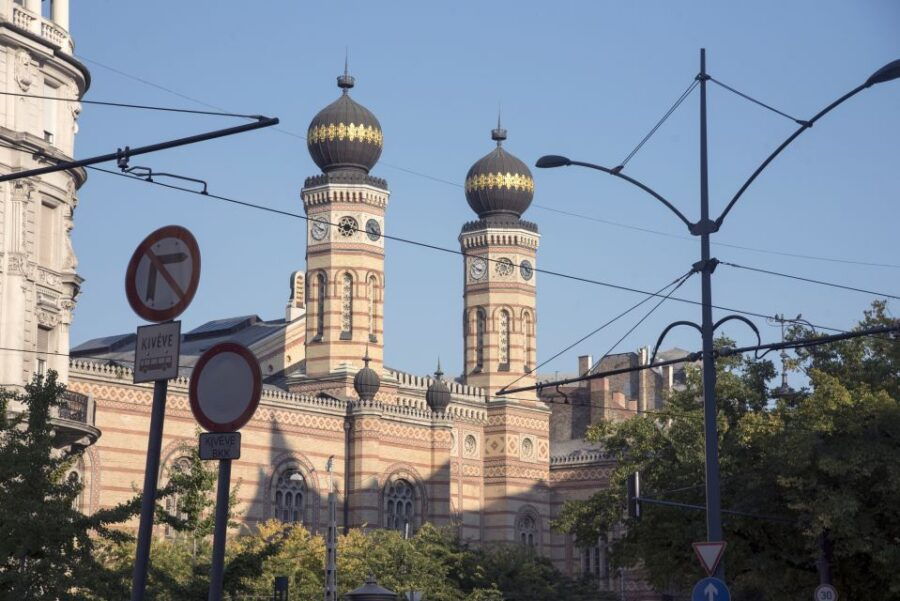 Budapest Grand City Tour With Parliament Visit