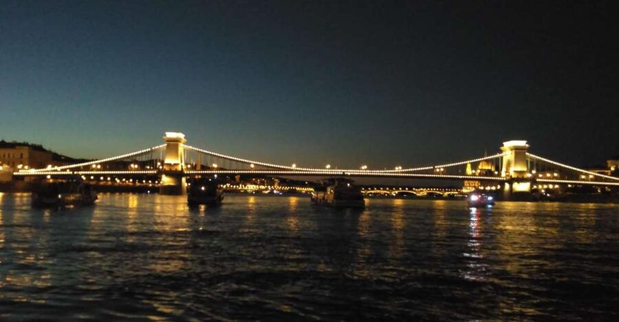 Budapest: New Year'S Eve Boat Cruise With Unlimited Drinks - Good To Know